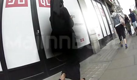 セクシー爆弾のダイヤモンドキティ 野外 手こき