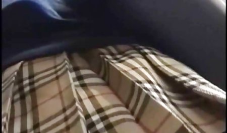 ピアニップルBabeニーニャのKayy実践女の深い喉! 巨乳 乳首 舐め 手コキ