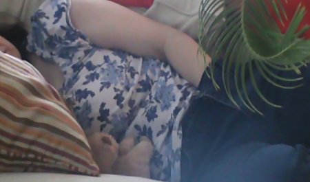 お尻を口 手コキ の プロ 動画