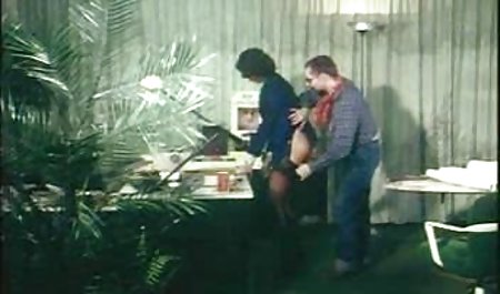 金髪奥様コックに乗って セフレ 手コキ 動画